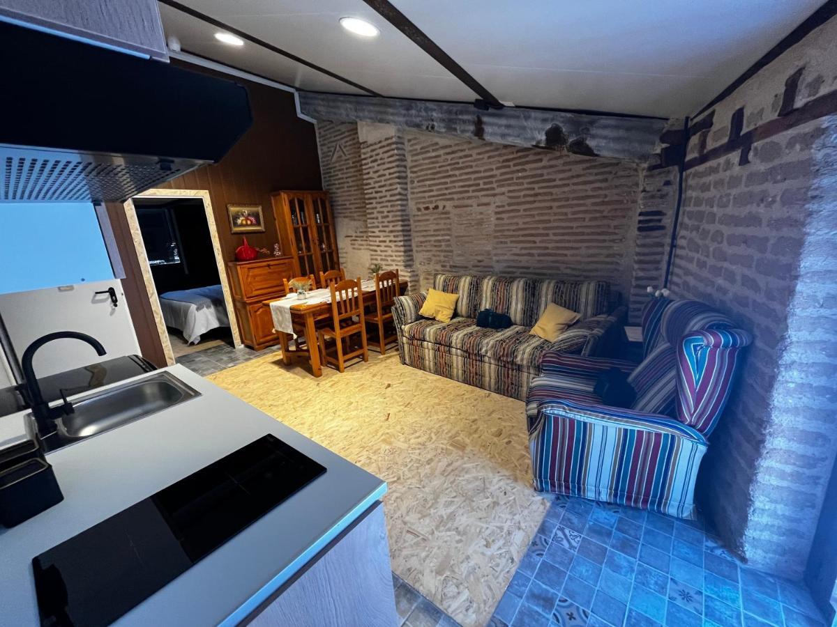Affittacamere Casa Ruina Nava del Rey Esterno foto